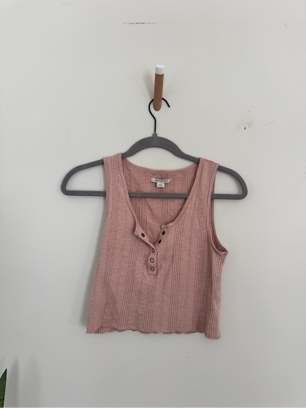 American Eagle Outfitters Dusty Pink Ribbed Henley Tank